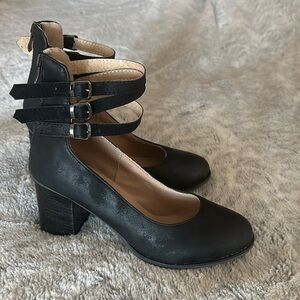 Black Strappy Women's Heels
